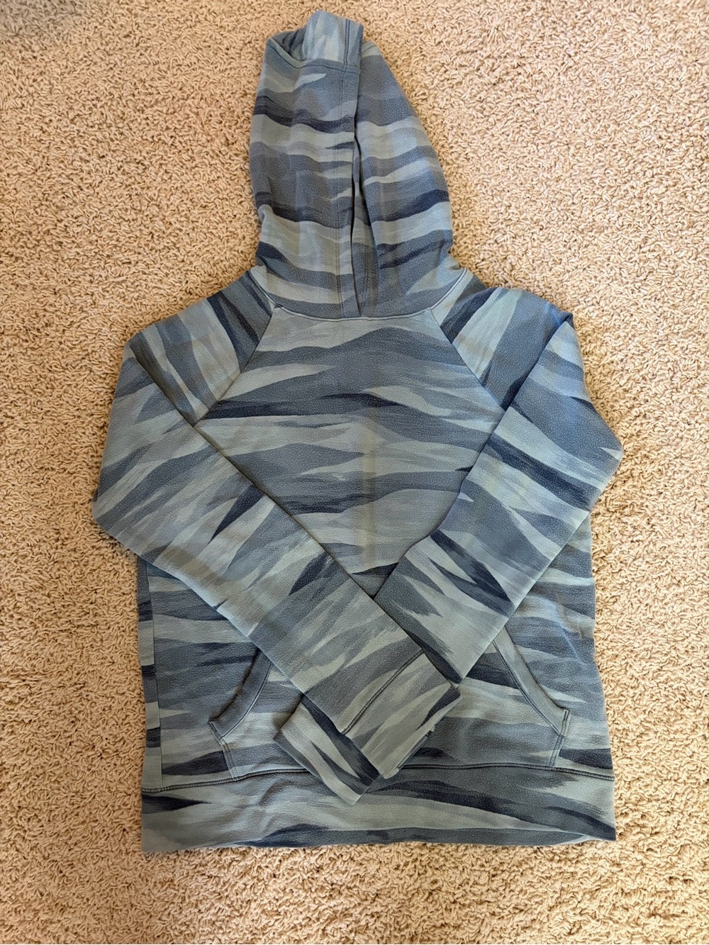 Athleta Girls Hooded Sweatshirt in Blue-Grey Camo XL 14